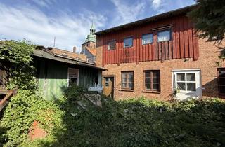 Haus kaufen in 21335 Lüneburg, - Sanierungsbedürftiges Wohngebäude samt Werkstatt in der Lüneburger Altstadt -