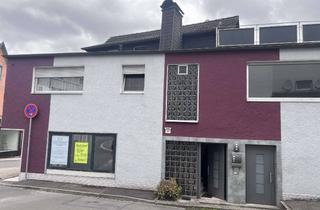 Einfamilienhaus kaufen in Haupstraße 27, 58762 Altena, Günstiges 6-Zimmer-Einfamilienhaus in Altena