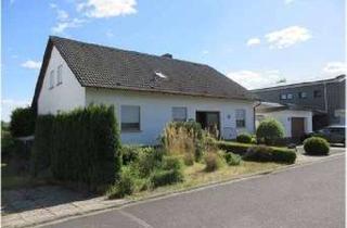 Einfamilienhaus kaufen in 97631 Bad Königshofen, Einfamilienhaus mit 7 Zimmern und Garage in Bad Königshofen