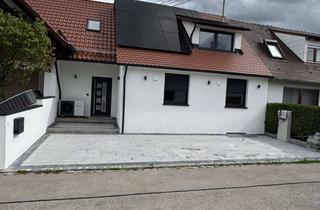 Doppelhaushälfte kaufen in Römerstraße, 86456 Gablingen, Doppelhaushälfte mit 5 Zimmern in Gablingen Siedlung direkt am Bahnhof