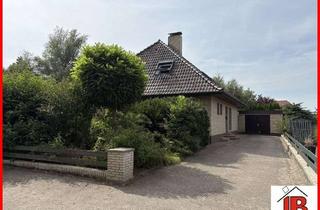 Einfamilienhaus kaufen in 26935 Stadland, Solides und großes Einfamilienhaus in Sackgassenlage