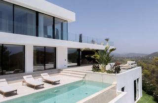 Villa kaufen in 07819 Triptis, Exquisite brandneue Luxusvilla mit 6 Schlafzimmern, Infinity-Pool und Meerblick in Roca Llisa