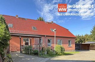 Reihenhaus kaufen in 17389 Anklam, REIHENHAUS MIT WOHNENSEMBLE UND EINBAUKÜCHE + ZWEI BÄDER + GARAGE + WERKSTATT + PHOTOVOLTAIKANLAGE