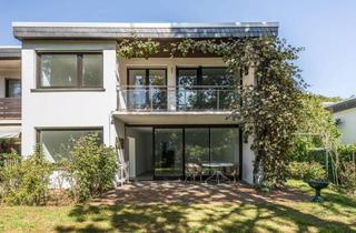 Haus mieten in 65388 Schlangenbad, Exklusiv wohnen im Schlosspark Georgenborn: Saniertes Haus in absolut ruhiger Lage nah an Wiesbaden