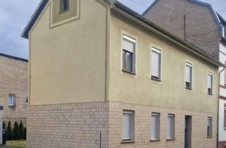 Haus mieten in Hüttenstraße 149, 56170 Bendorf, Gemütliches 3-Raum-Reihenendhaus mit EBK in Bendorf