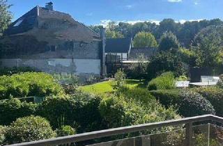 Haus mieten in Nümmenerstr 75, 42653 Gräfrath, Modernes Reihenhaus in ruhiger Lage in Solingen-Gräfrath für maximal 2 Personen.