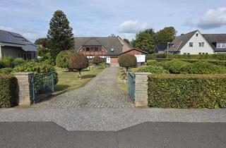 Haus mieten in Mittelstr. 59, 22869 Schenefeld, Einfamilienhaus , 4,5 Zimmer mit Kachelofen, gr. Garten, Schule/Kita nur 400m