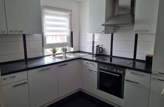Haus mieten in 74172 Neckarsulm, 2 Familien Haus mit Garten und Garage frisch renoviert