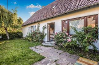 Anlageobjekt in 24235 Laboe, Mehrfamilienhaus mit sechs separaten Wohneinheiten in Toplage von Laboe