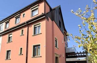 Anlageobjekt in 95447 Altstadt, Mehrfamilienhaus mit 3 Garagen, Wintergarten, Balkon und kleinem Garten! In guter Lage, Stadtteil Gl