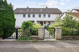 Anlageobjekt in 71032 Böblingen, **Doppelhaus in Böblingen bestehend aus Einfamilien- & Zweifamilienhaus**