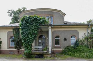 Anlageobjekt in 01445 Radebeul, Villa in Radebeul mit großem parkähnlichen Grundstück