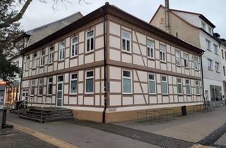 Anlageobjekt in Magdalenenplatz, 39288 Burg, Wohn - und Geschäftshaus im Zentrum von Burg