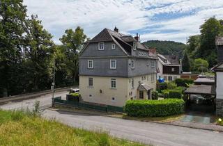 Anlageobjekt in Burger Hauptstraße 67, 35745 Herborn, Wohnhaus mit Stil in ruhiger Lage + teilvermietet mit schöner Wohnetage zur Eigenutzung