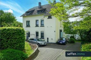 Anlageobjekt in 57462 Olpe, **Brutto-Rendite 5,34 %: Solides Mehrfamilienhaus mit 3 Wohneinheiten - zentrumsnah in Olpe**