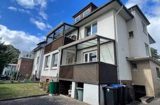 Anlageobjekt in Am Wiehenbrink, 37671 Höxter, 3- Parteienhaus mit Potential