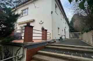 Anlageobjekt in 56076 Pfaffendorf, 3 Familienhaus mit Rheinblick in Koblenz-Pfaffendorf