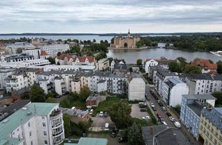 Grundstück zu kaufen in 19053 Altstadt, Baugrundstück in Altstadtlage Schwerin mit Schlossblick – ca. 3.100 m² für Wohnen, Hotel oder B