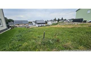 Grundstück zu kaufen in 01900 Großröhrsdorf, Ihr Traumgrundstück in Großröhrsdorf – Platz für die ganze Familie, ideal für ein Zweifamilienhaus