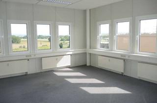 Büro zu mieten in Rüdesheimer Straße xx, 65239 Hochheim, Hochheim – Flexible Bürofläche im DG mit Blick ins Grüne & optionalen Räumen im UG !