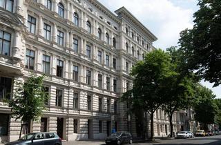 Praxen kaufen in Yorckstraße 84B, 10965 Kreuzberg, Vermietete Praxis: Sanierte 166 m² Gewerbefläche mit 6 Räumen im Kreuzberger Denkmal