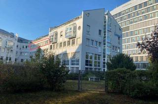 Büro zu mieten in 73033 Göppingen, Büro-/Praxisfläche im 3. Obergeschoss mit ca. 115 m² in zentraler Lage am Schillerplatz in Göppin...