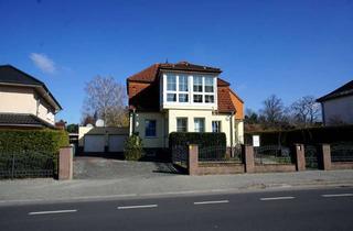 Praxen kaufen in Bergfelder Straße 32, 16547 Birkenwerder, Eine Arztpraxis mit Einliegerwohnung im Ober- und Dachgeschoss