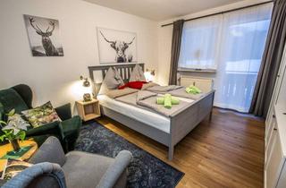 Immobilie mieten in Sulzbergstr. 28, 83313 Siegsdorf, Exklusive, vollst. renovierte 1-Zimmer-Hochparterre-Wohnung mit geh. Innenausstattung mit EBK