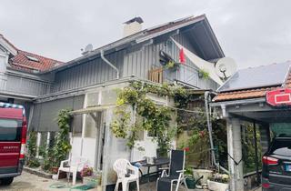 Wohnung kaufen in 83059 Kolbermoor, Charmante 3,5-Zimmer-Wohnung mit Balkon, Kaminanschluss und Dachboden – gepflegtes Zweifamilienhaus