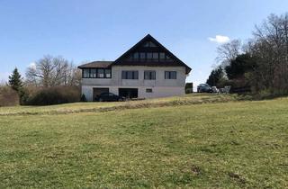 Haus kaufen in 36119 Neuhof, Großzügiges Anwesen in Feldrandlage in Neuhof-Hauswurz