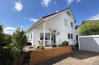 Doppelhaushälfte kaufen in 65835 Liederbach, Attraktive Doppelhaushälfte mit Skyline-Blick und Feldrandlage - Liederbach