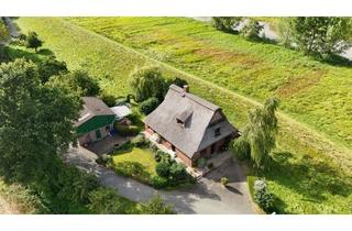 Haus kaufen in 25436 Moorrege, Idylle am Deich - Reetdachhaus mit Scheune!