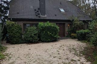 Haus kaufen in Loestraße 61, 47652 Weeze, Idyllisch gewachsene Lage !!! Geräumiges freistehendes EFH, Keller, Carport, gr. GS. zentral gelegen