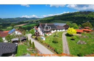 Haus kaufen in 94051 Hauzenberg, ***Idyllischer Vierseithof inkl. Fernblick, 2 Wohnungen, Halle, PV-Anlage & vielen Möglichkeiten!***