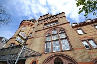 Wohnung kaufen in 76135 Karlsruhe, Denkmalgeschützte Immobilie mit Potenzial für neuen Wohnraum