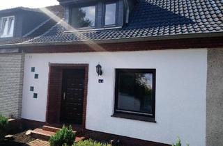 Doppelhaushälfte kaufen in 21079 Hamburg, Hamburg - Doppelhaushälfte mit Modernisierungsbedarf, Keller und Garage