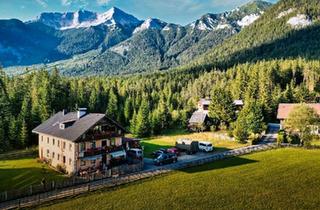 Haus kaufen in 83661 Lenggries, Lenggries - Vielseitig nutzbares Landhaus mit 2 Wohneinheiten in Steinberg