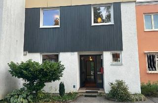 Reihenhaus kaufen in 82538 Geretsried, Geretsried - Reihenhaus mit 5 Zimmern, Südgarten u. Garage