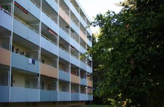 Wohnung kaufen in 91054 Buckenhof, Buckenhof - Sonnige 2,5 Zi.-Wohnung mit Balkon + Loggia -provisionsfrei!-