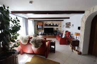 Wohnung kaufen in 76476 Bischweier, Bischweier - Eigentumswohnung 4+2 Zimmer mit Gartenanteil
