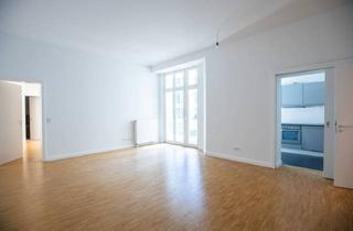 Wohnung kaufen in Luisenstraße 45, 10117 Berlin, Berlin - Eleganz in Bestlage: 3-Zimmer-Wohnung im historischen Stadtpalais mit Südbalkon in Berlin-Mitte