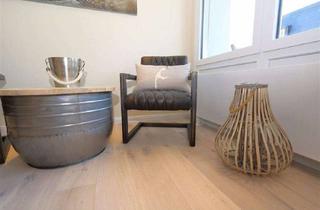 Wohnung kaufen in Strandstrasse, 25980 Sylt, Kernsaniertes Appartement in der Fußgängerzone mit SÜD-Loggia