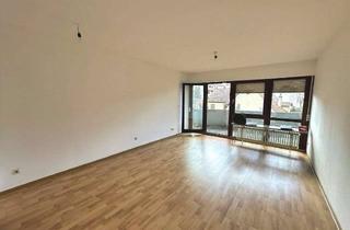 Wohnung kaufen in 73257 Köngen, Helle 3,5-Zi.-Whg. mit Balkon, zwei Bädern und TG-Stellplatz in Köngen
