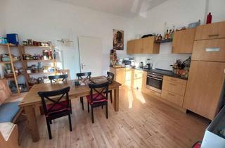 Wohnung mieten in Bahnhofstraße 22, 65474 Bischofsheim, helle großzügige 4 Zimmer Wohnung