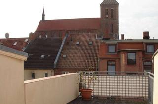 Wohnung mieten in 23966 Altstadt, Fantastische 3-Zimmer Maisonette-Wohnung mit großzügiger Dachterrasse