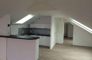 Wohnung mieten in Göggingerstraße, 86391 Stadtbergen, Lichtdurchflutete Dachgeschosswohnung in Stadtbergen-Leiterhofen