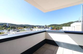 Wohnung mieten in Eugen-Bolz-Straße 4/1, 73525 Schwäbisch Gmünd, Lichtdurchfluteter Wohntraum in ERSTBEZUG: Moderne 3-Zi.-Wohnung mit Balkon und neuer Einbauküche