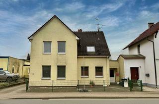 Haus kaufen in 23879 Mölln, Solide Kapitalanlage mit drei Wohneinheiten und großem Grundstück