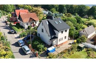 Einfamilienhaus kaufen in 01445 Radebeul, Über den Elbhängen! Großzügiges Einfamilienhaus mit Traumgarten in Radebeul!