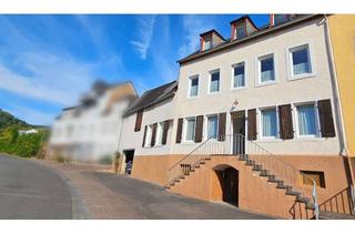 Haus kaufen in 56859 Alf, Sanierungsbedürftiges Forsthaus mit Garage und schönem Außenbereich